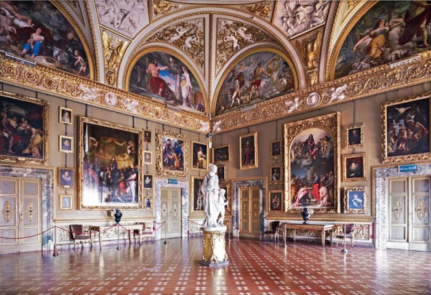 palazzo-pitti-interno.jpg